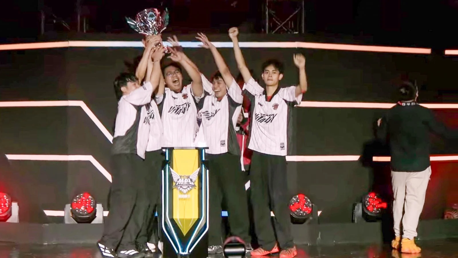 BTR Menang MPL ID Musim 17: Kisah Top Final 2026